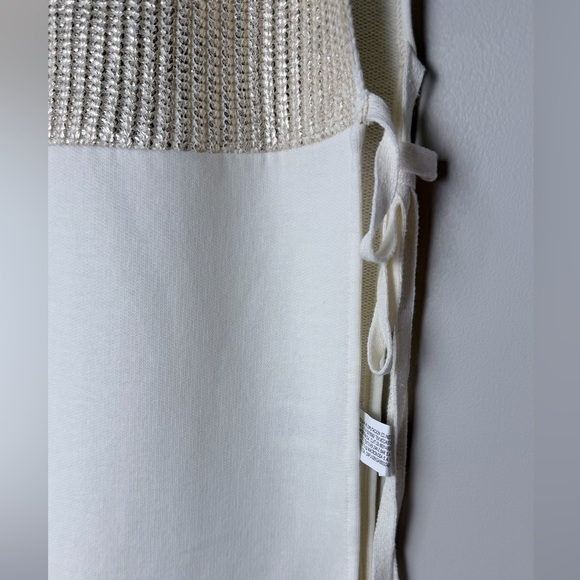 Zara Stylish White and Gold Sleeveless Blouse - Picture 10 of 15